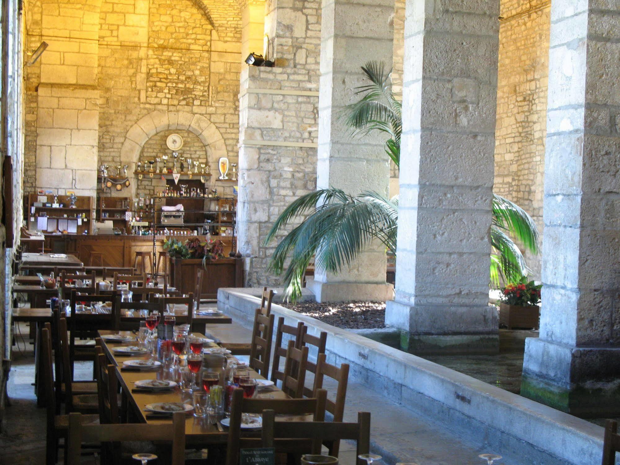 Clairvaux Hotel Restaurant De L'Abbaye מראה חיצוני תמונה