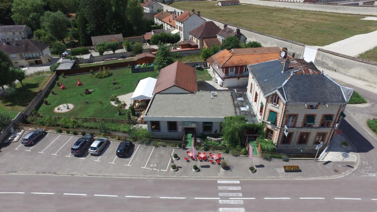 Clairvaux Hotel Restaurant De L'Abbaye מראה חיצוני תמונה